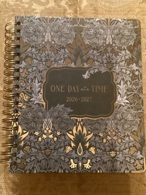 2026-2027 Spiral Planner - Sage with Gold Accents